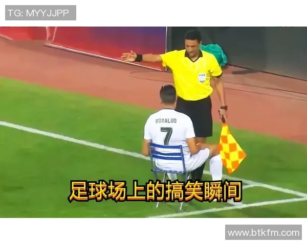 足球明星的幽默感揭秘他们场上场下的搞笑瞬间与生活趣事